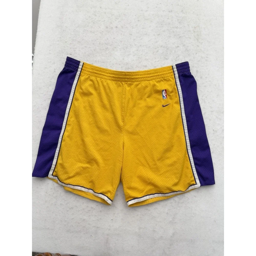 VTG Nike Los Angeles Lakers Game Issued Shorts Basketball Shorts Mens XL RARE